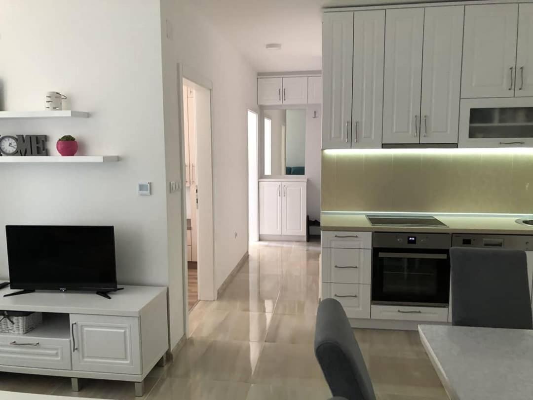 Apartman Sims Bijeljina Ngoại thất bức ảnh