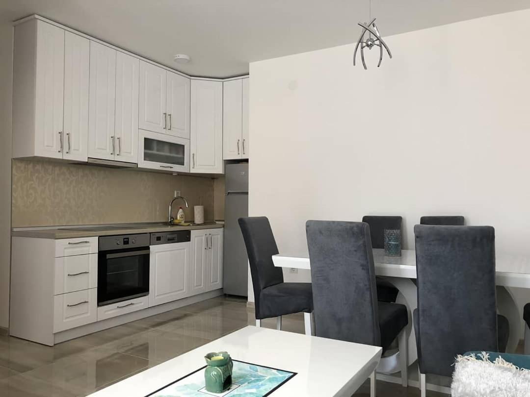 Apartman Sims Bijeljina Ngoại thất bức ảnh