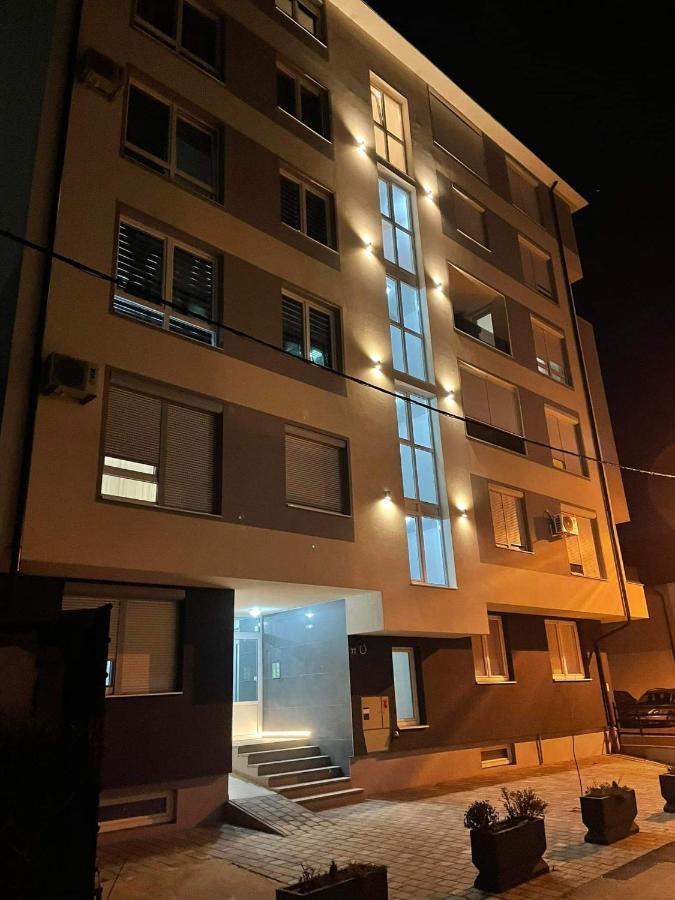 Apartman Sims Bijeljina Ngoại thất bức ảnh